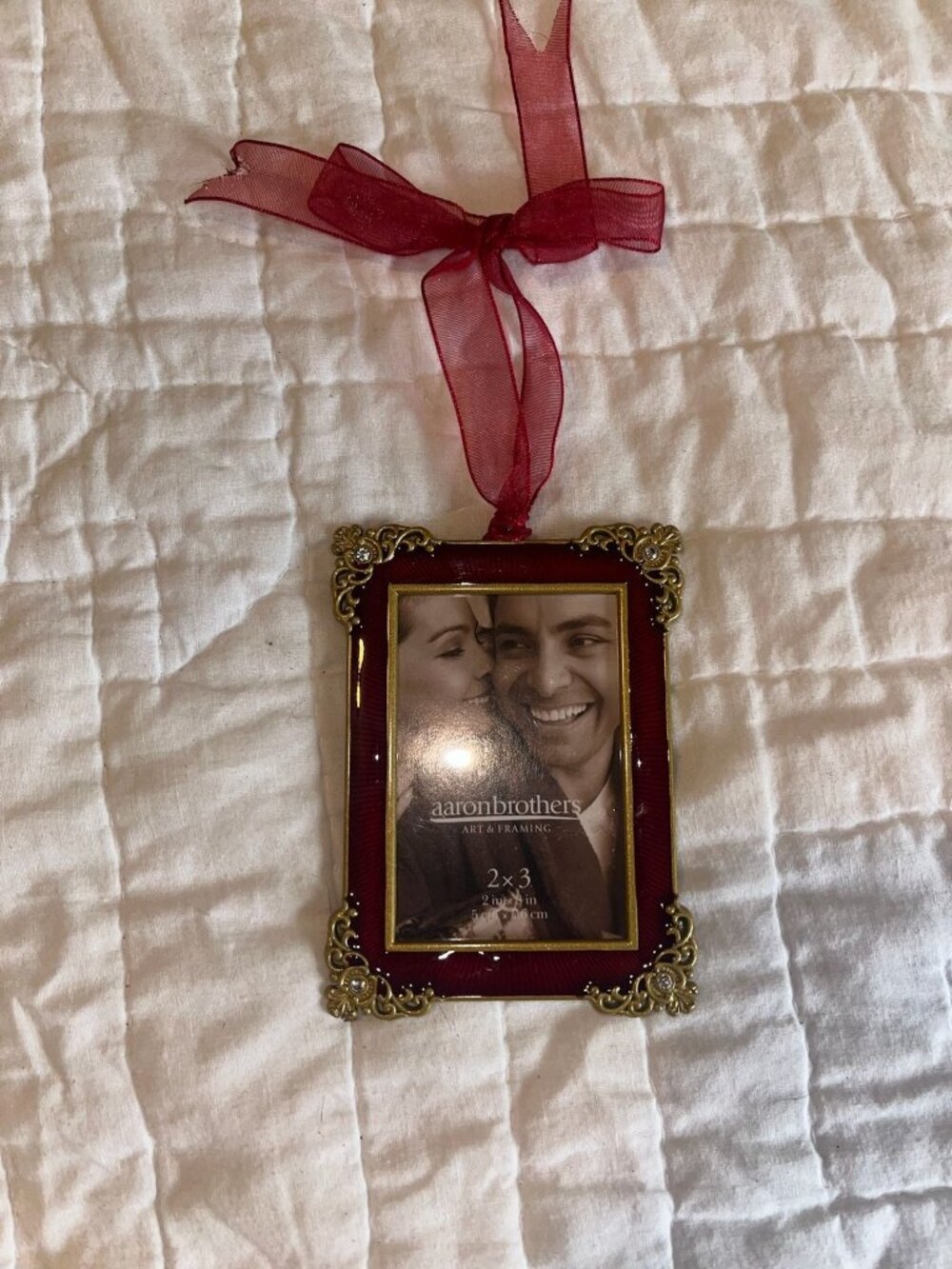 Aaron Brothers 2x3 Mini Gold & Red Ornate Hanging Photo Frame With Ribbon